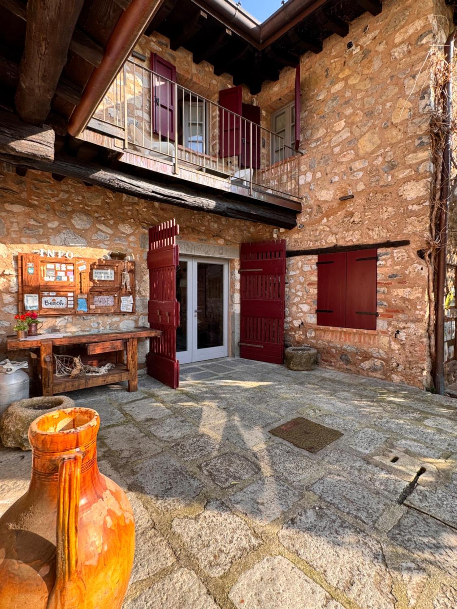 Agriturismo Cascina Carai Marone Eksteriør billede